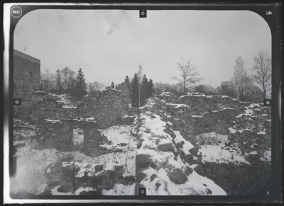 Viljandi, Lossimäed. Viljandi ordulinnuse varemed vallikraaviga. Stereofotogramm-meetriline mõõdistamine.  similar photo