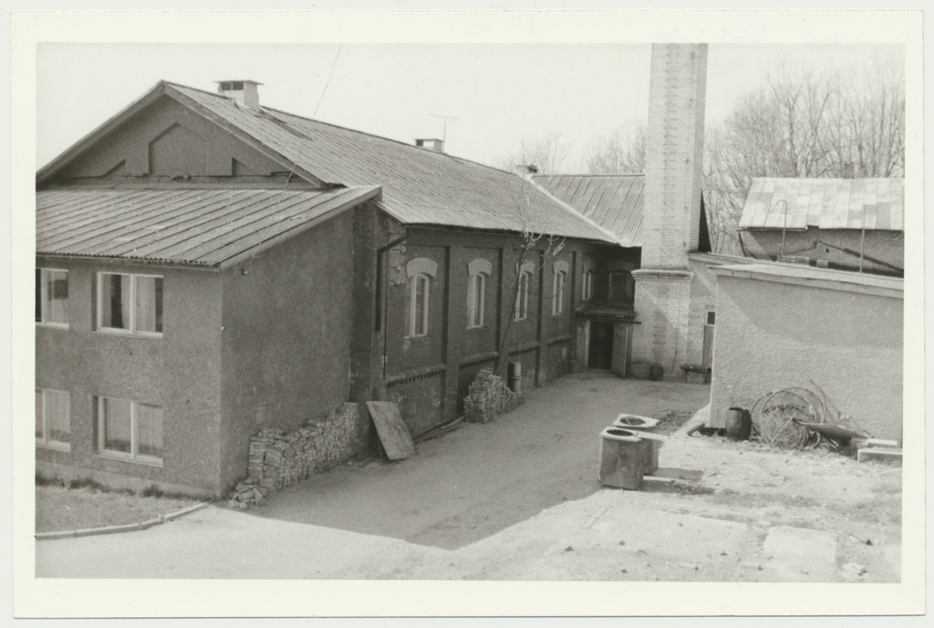 foto, Viljandi, Ranna pst 6 turismibaas Kalev, endine tapamaja, 1981