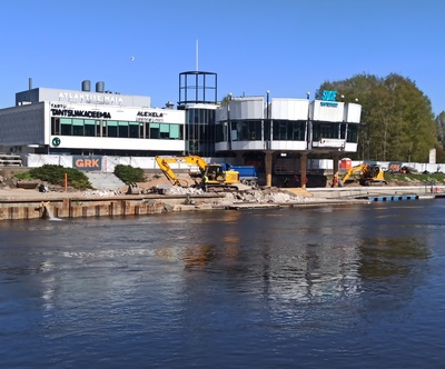 Vaade restoranile Kaunas. rephoto