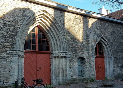 All-city. Western portals of the Dominican monastery Church rephoto