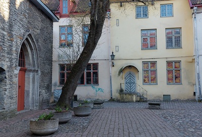Vaade ateljee õuele talvel rephoto