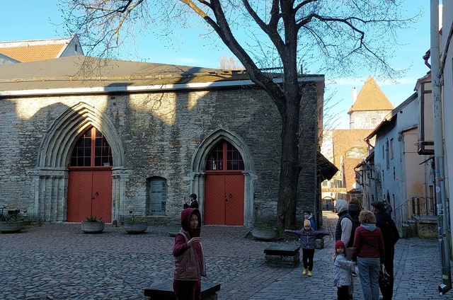 Dominican monastery court in Tallinn on Russian street rephoto