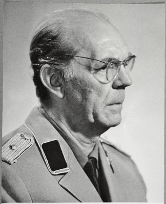 Pärnu teatri näitleja Arnold Sikkel.  similar photo