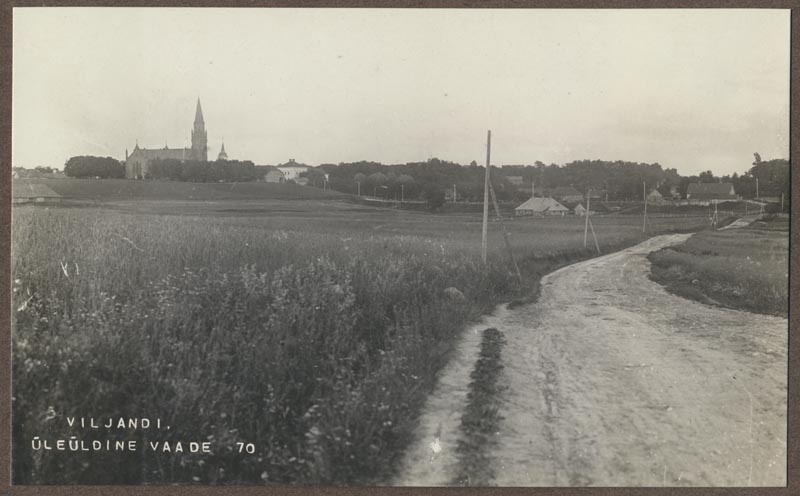 foto albumis, Viljandi, linn Paala teelt, u 1915, foto J. Riet