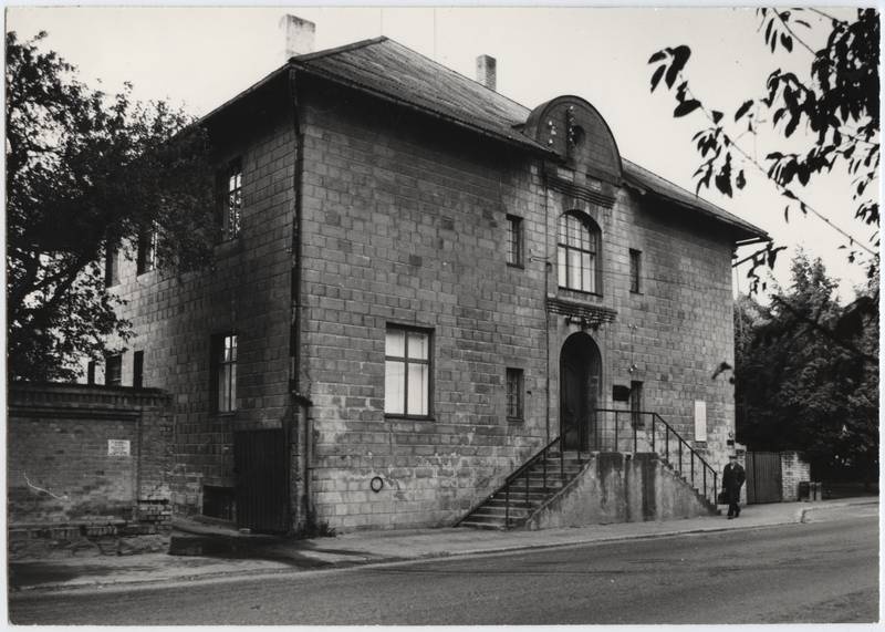 foto, Viljandi, Jakobsoni tn 14, sõjakomissariaat, 1977, foto E. Veliste?