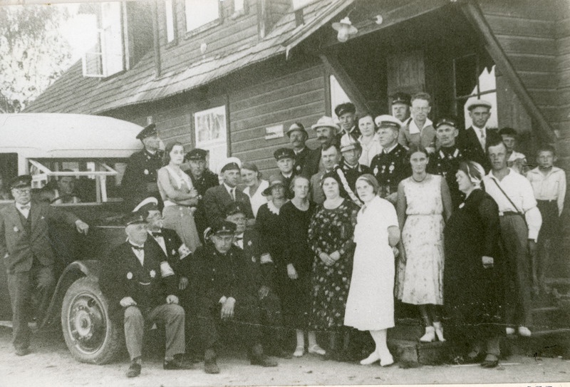 Jõhvi tuletõrjujad väljasõidul Lellepi bussiga