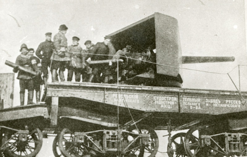 Pilk minevikku. 130-mm meresuurtüki soomusrongilt märtsis 1919 Orava mõisa tulistamas