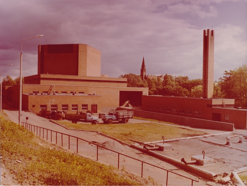 foto, Viljandi, teater Ugala, välisvaade, 1983, värviline, foto I. Tavaste