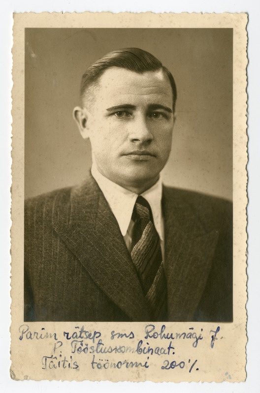 Foto, must-valge. Seltsimees Rohumägi