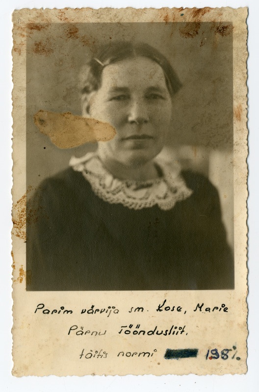 Foto, must-valge. Marie Kose