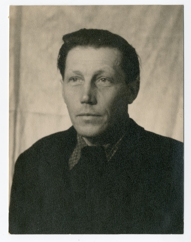 Foto, must-valge. Dimitri Haidla