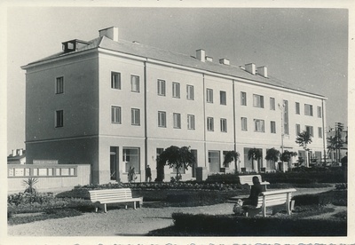 foto Viljandi Keskväljak  similar photo