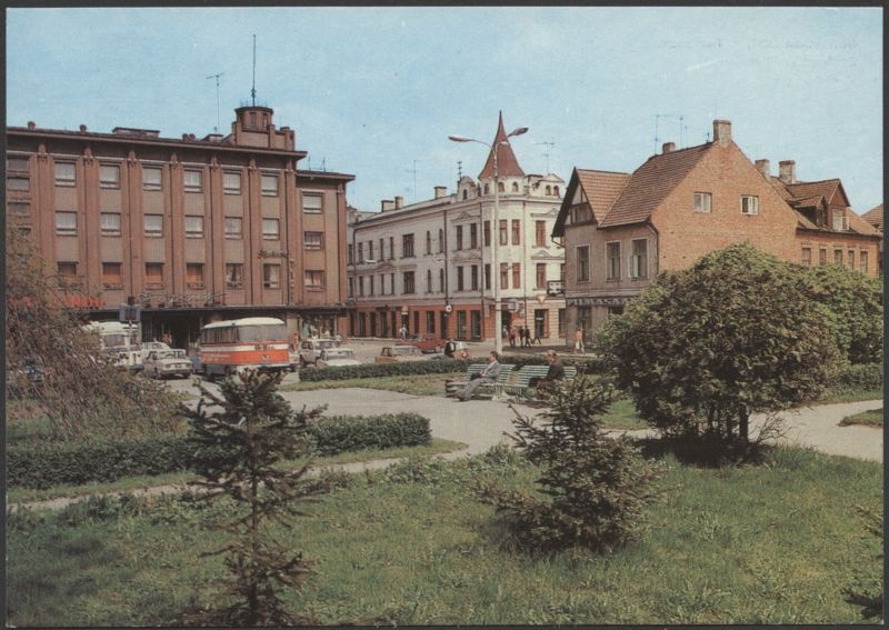 trükipostkaart, Viljandi, Tartu tn- Lossi tn ristmik, keskväljak, värviline, u 1980, foto G. German