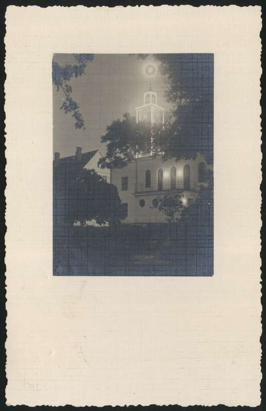fotopostkaart, Viljandi, uus raekoda, õue poolt, pimedas, tuledes, u 1934, foto A. Kivilo (Viljandi)