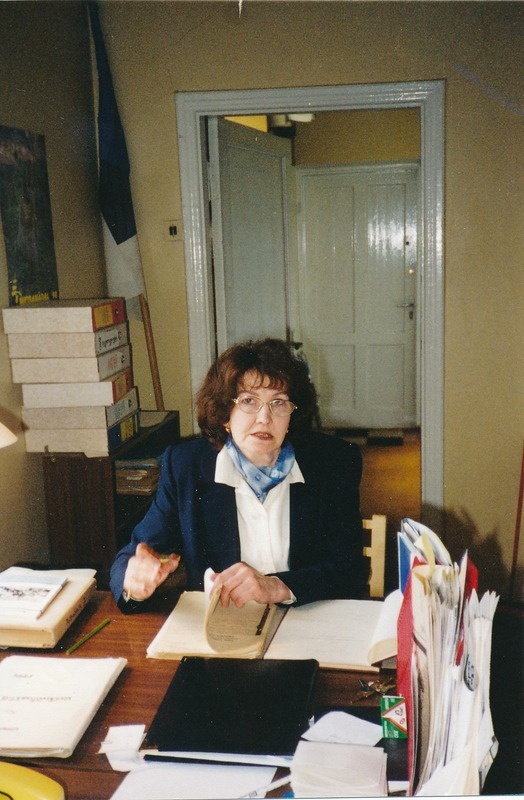 Tartu linnamuuseumi peavarahoidja Teesi Kivivare, 3.05.1999. Foto Silja Paris.