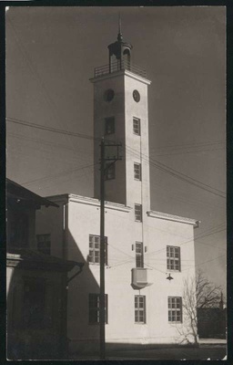 fotopostkaart, Viljandi, uus raekoda, Trepimäe poolt, hotell, u 1931? Kell puudub  duplicate photo