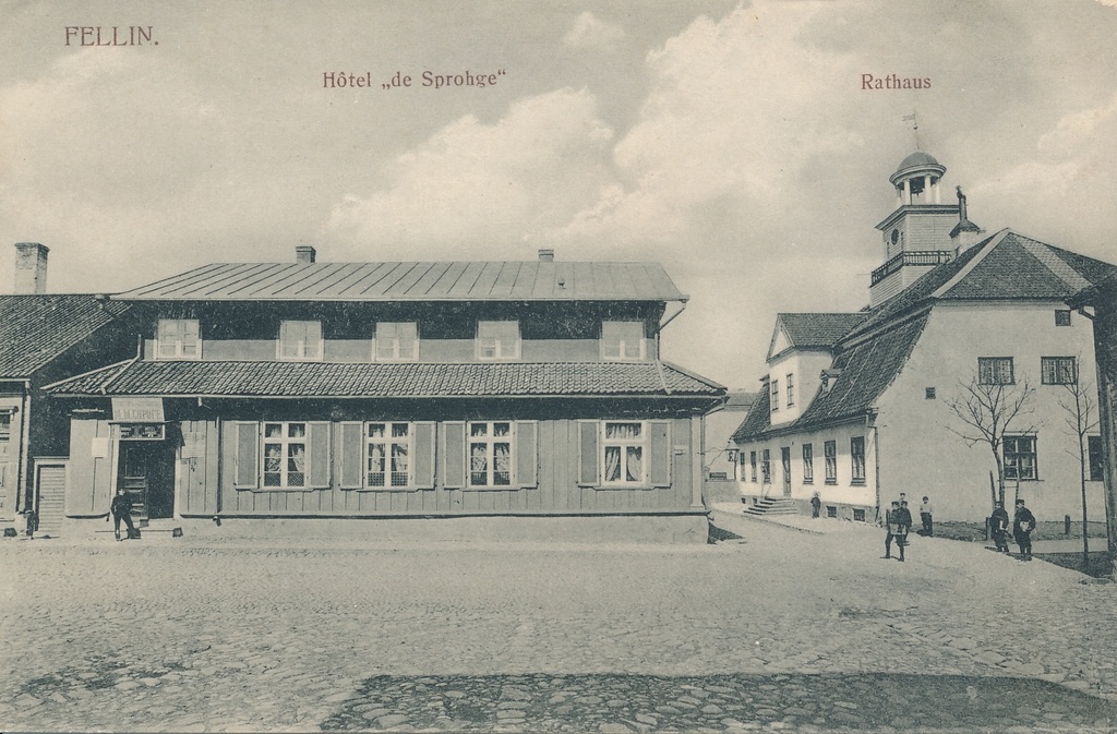 fotopostkaart, Viljandi, hotell Sprohge (hiljem Bristol), vana raekoda, u 1905, J. Riet (Fellin)