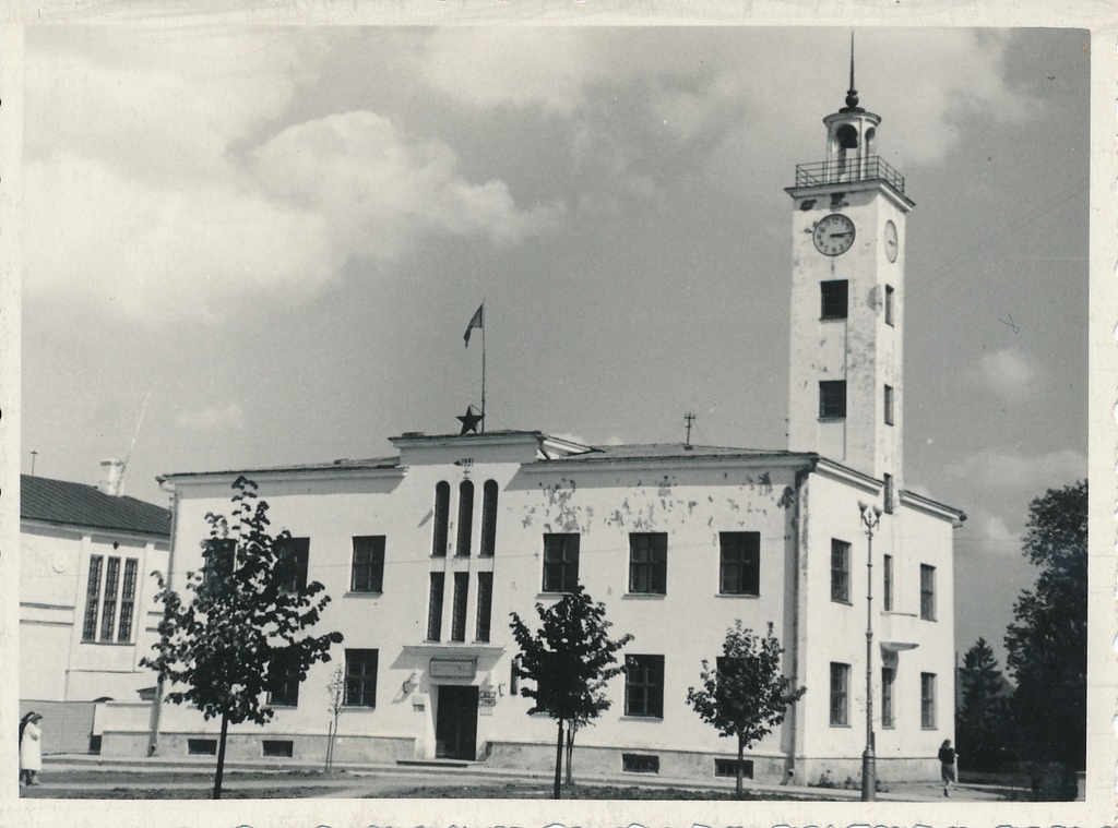 foto Viljandi raekoda