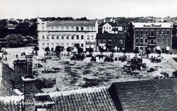 Heinaturg. Tartu, 1910-1915.