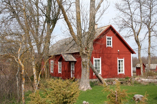 Vormsi Rälby küla palvemaja