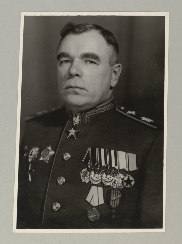 Lennuväe marssal Falalejev F.J.