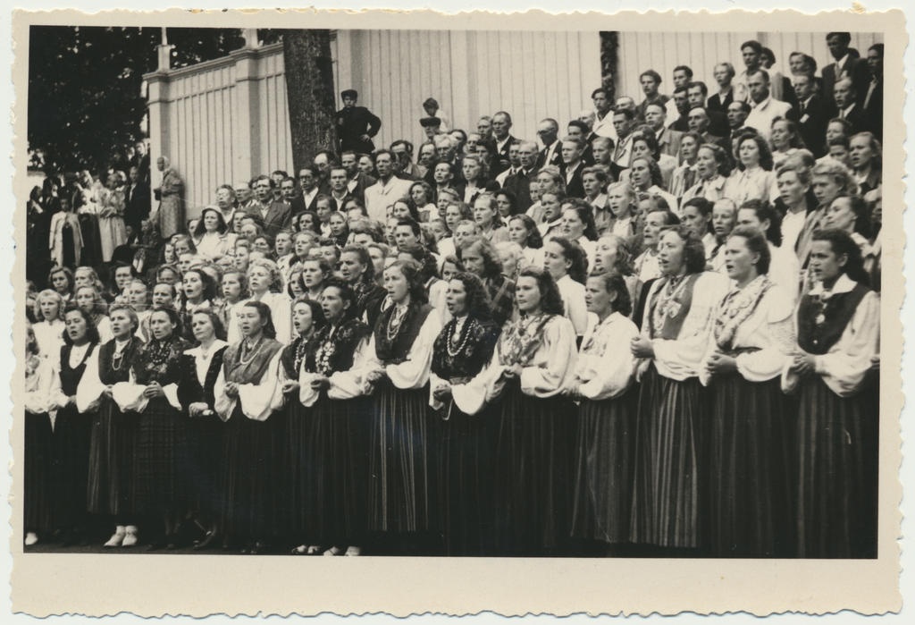 foto Viljandi rajooni laulupidu