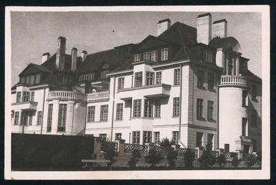 fotopostkaart, Viljandi, Eesti Panga Viljandi osakonna hoone, tagant, u 1935  similar photo