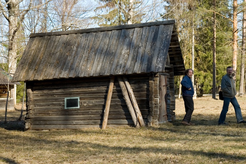 Paduvere talumuuseumi sauna külgvaade