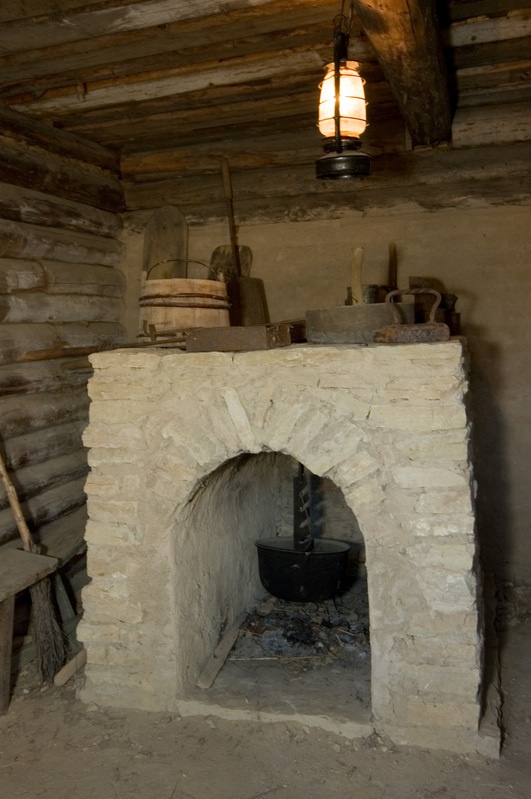 Vaade reheahjule Paduvere talumuuseumi rehielamus