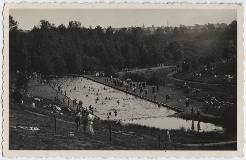 fotopostkaart, Viljandi, Uueveski org, tagumine bassein, linna majad, u 1938