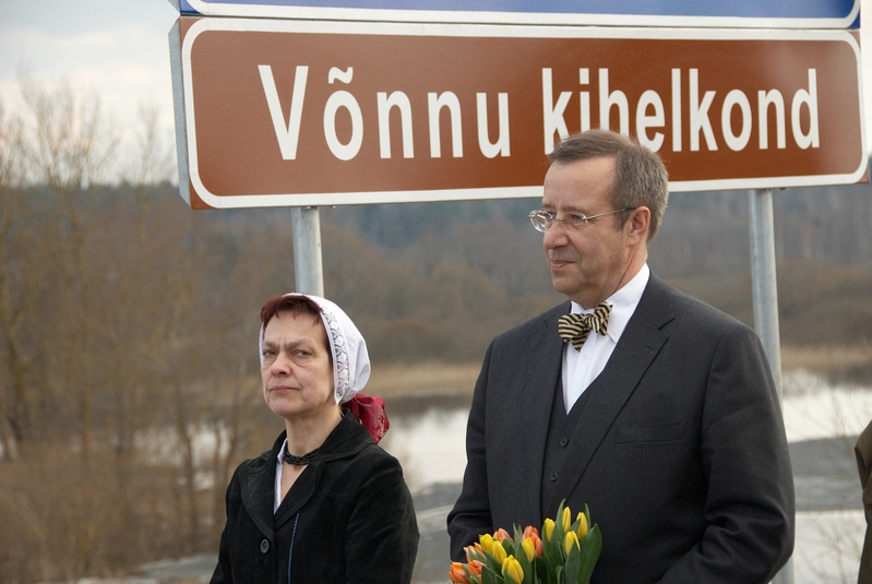 Krista Aru, Toomas Hendrik Ilves
