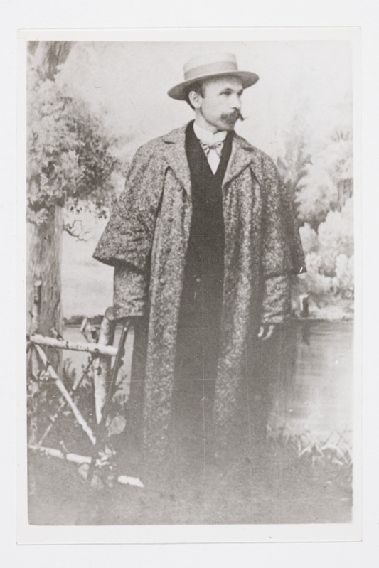 Koolmeister Mihkel Ollino 1900. a.