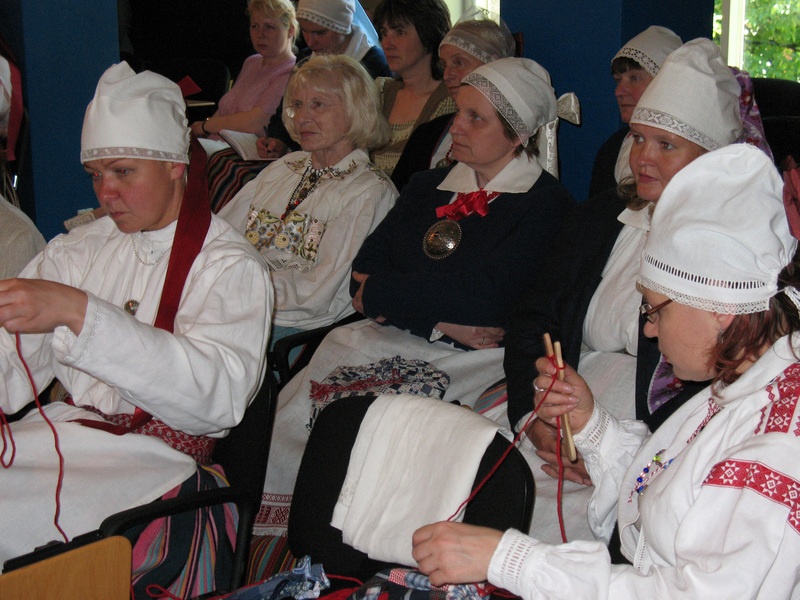 Rahvarõivapäevast osavõtjad.