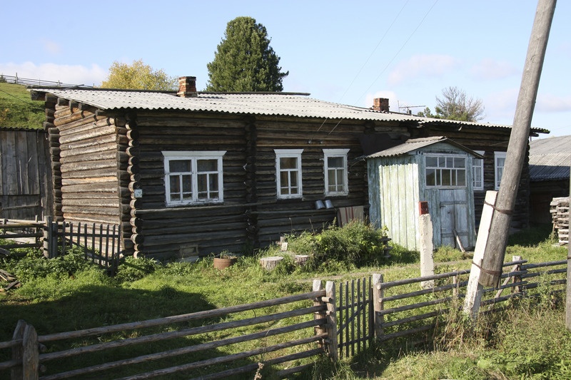 Elumaja Mõjoldino külas