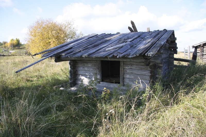 Võrgukuurid Võtšegda (Ežva) jõe ääres Mõjoldino külas