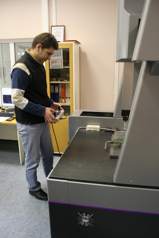 AS Norma Tööriistavabriku mõõtelaboris tööd tegev mõõtja Rait Ots