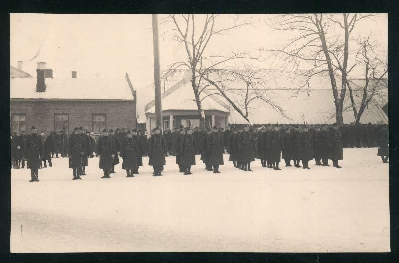 fotopostkaart, Viljandi, Vabaduse plats, Eesti Vabariik 10, sõjaväelased, 24.02.1928