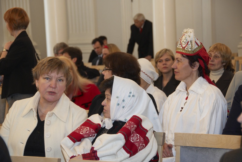 Maimu Telk, Laine Lõvi, Helgi Põllo