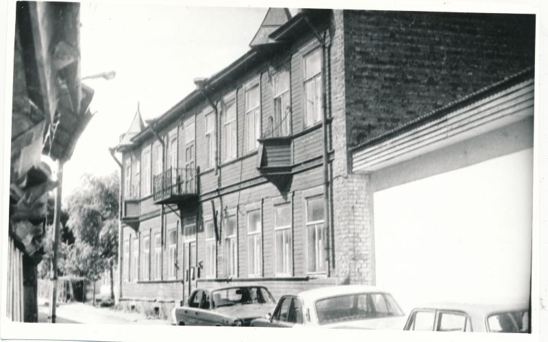 Foto. Maja Haapsalus, Wiedemanni 22. Lammutatud.  02.07.1980, Asta Veenpere.