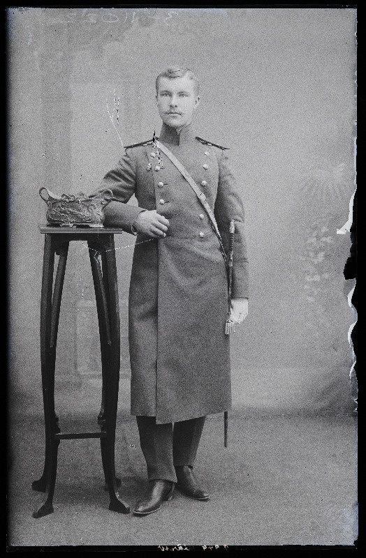 Sõjaväelane Järw (Järv).