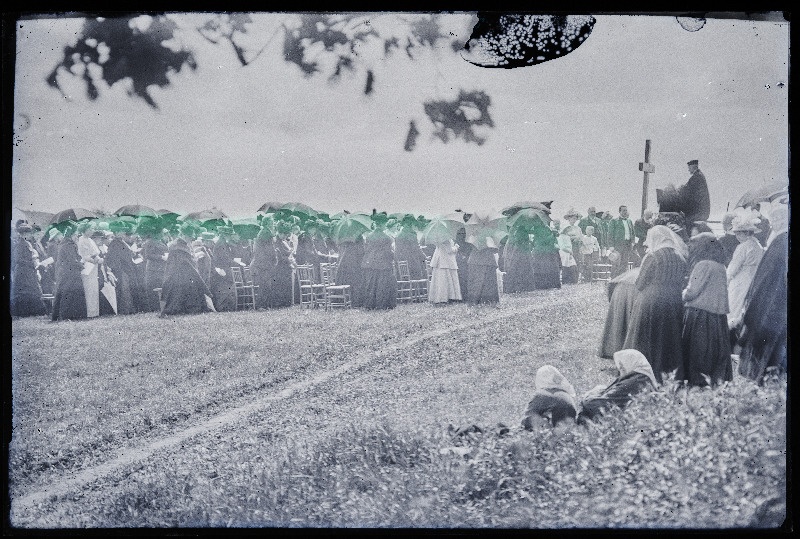 Viljandi [mõisa] uue surnuaia õnnistamine.