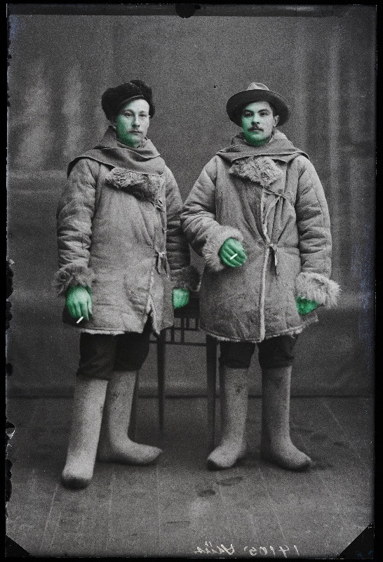 Kaks meest, (foto tellija Kiis).