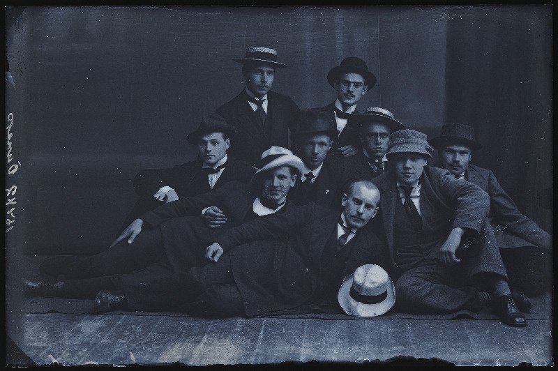 Grupp mehi, (foto tellija Õunap).