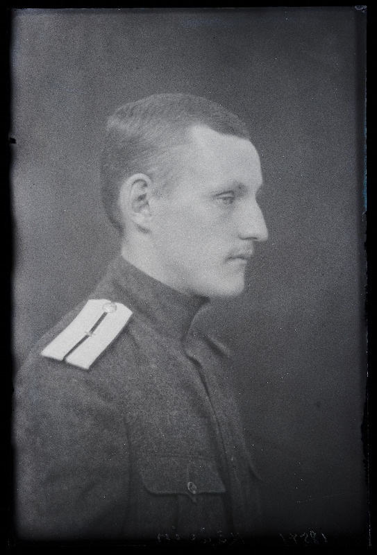 Sõjaväelane Theodor Käärik.