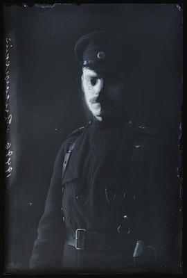Sõjaväelane Wõsotski (Võsotski).  duplicate photo