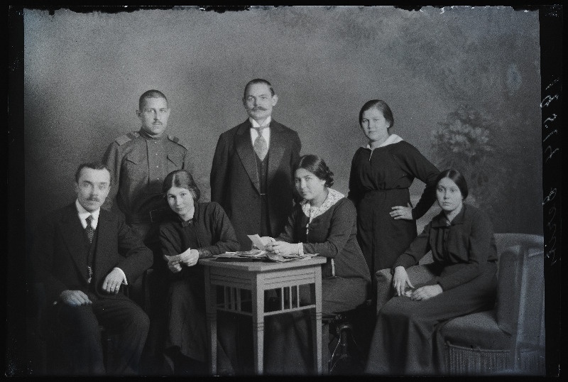 Grup inimesi, (foto tellija Eerits).