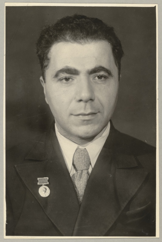 Seeria: "Stalini preemia laureaate." NSVL Teaduste Akadeemia korrestponteeriv liiga, Armeenia NSV Teaduste Akadeemia president V.A.Ambartsumjan.