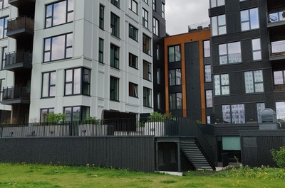 Vaade Lastestaadionilt Toom-Kuninga tänava hoonetele Tallinnas rephoto
