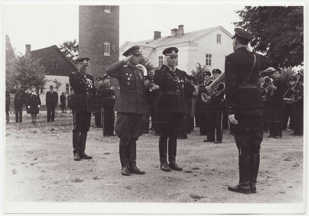 Viljandi VTÜ 80 juubeliaastapäeva tähistamise paraadi raport