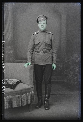 Sõjaväelane Igolkin.  duplicate photo